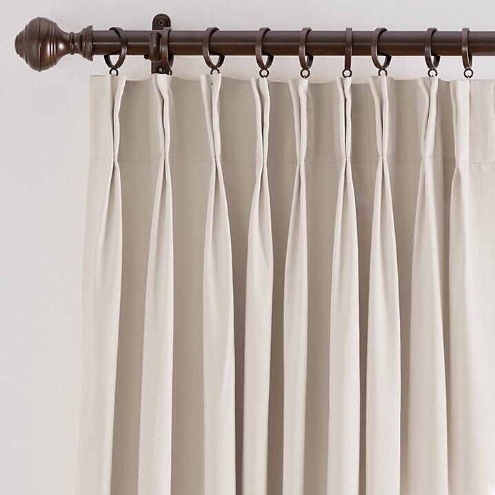 Pinch Plat curtain